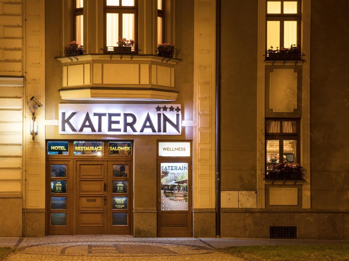 Katerain Hotel, Restaurace, Wellness Όπαβα Εξωτερικό φωτογραφία