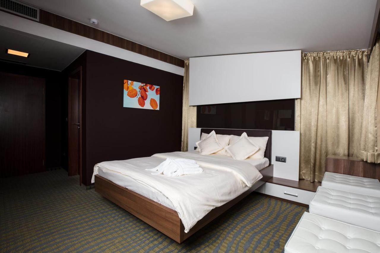 Katerain Hotel, Restaurace, Wellness Όπαβα Εξωτερικό φωτογραφία